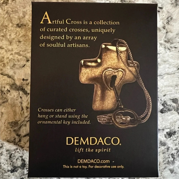 NIB “Thankful” Artful Cross Sculpture - Picture 3 of 4